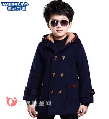冬季童装外套怎么穿 维尼力啦帮小男孩秀出时尚魅力