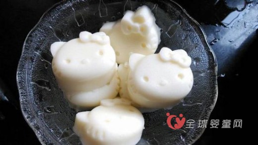 牛奶凍美味又營(yíng)養(yǎng)的寶寶食物