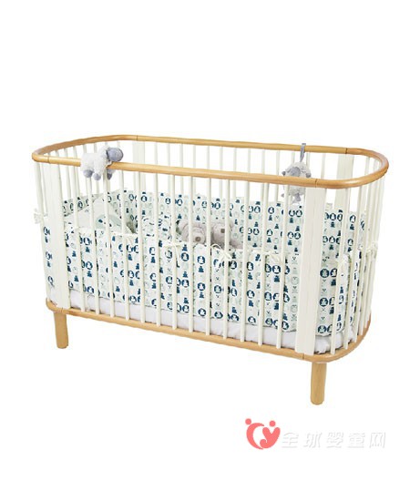 丹麦芙莱莎给宝宝安全舒适的儿童床