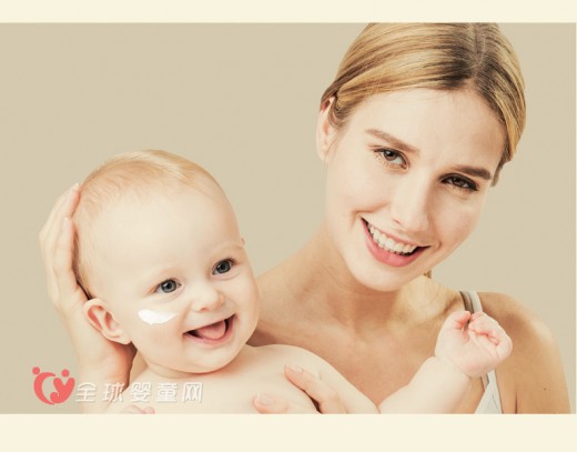 爱护婴儿润肤霜 呵护宝宝肌肤健康