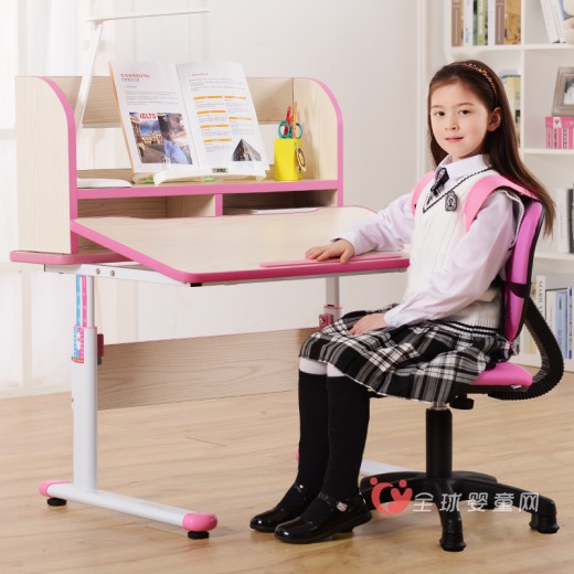 坐得正儿童学习书桌椅好用吗 质量怎么样