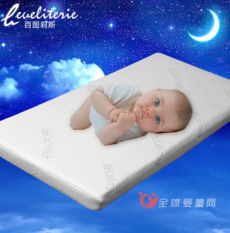 宝宝睡觉用什么 百图莉斯婴儿床垫怎么样