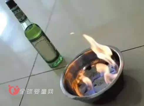 小孩噴花露水會出現(xiàn)燃燒的情況嗎 花露水燃燒可以驅(qū)蚊嗎