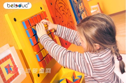 贝乐多墙面蒙台游戏马赛克：早教启蒙的创意墙面玩具