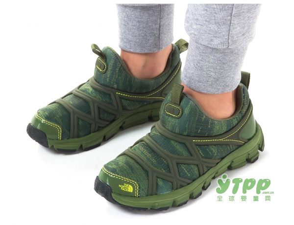 TheNorthFace炫酷运动鞋 保暖时尚的同时给足孩子奔跑的力量！