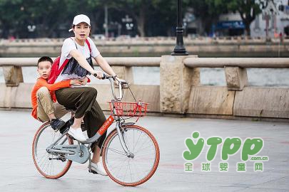 共享单车不是“共乘单车” 广东一男子骑共享单车将女儿放入车篮致女儿骨折