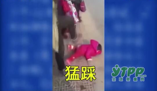 男子當(dāng)街掌摑踩踏女童 兒童該如何保護(hù)好自己