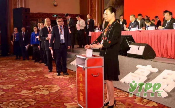 中国奶业协会第七届会员代表大会召开  佳宝乳业李军当选为协会副会长