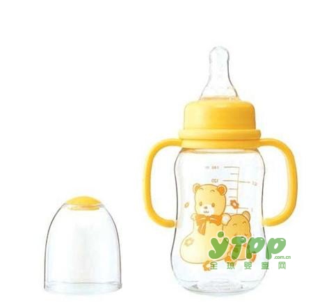 网友咨询：塑料奶瓶和玻璃奶瓶想比哪款更合适宝宝