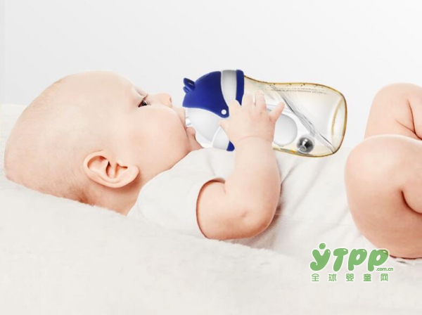 宝宝上火可能是缺水造成的 德国恩尼诺婴儿必备小水杯