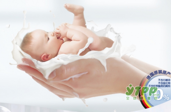 哈罗闪洗发沐浴二合一温和防护   给予宝宝母乳般的呵护