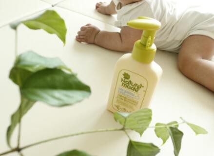 如何选到一款适合宝宝的沐浴露  韩国绿手指给孩子温和呵护