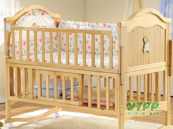 如何挑选婴儿穿   婴爱婴儿床给宝宝安全舒缓环境