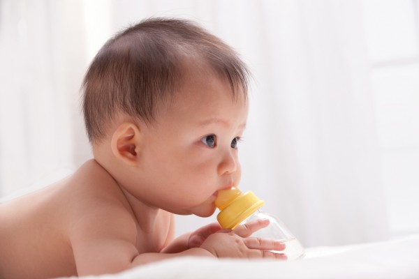 日康舒适乳感奶嘴仿真母乳·材质安全 更适合宝宝使用