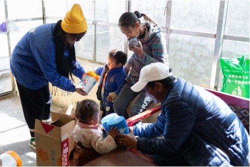 贝智康婴幼儿奶粉践行公益 将情怀送进西藏阿里地区