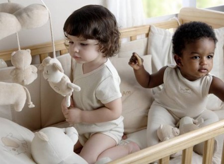 春季到了妈妈们给孩子穿什么衣服最合适？本色棉童装给宝宝最舒服的体验