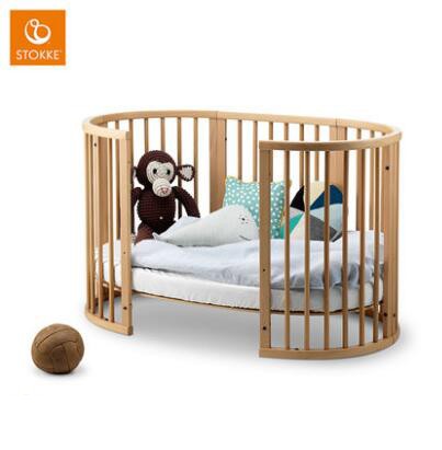 婴儿床要如何选择  Stokke Sleepi Bed实木婴儿床陪伴宝宝安心入睡