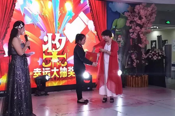 蓝宝贝联合主办“2019‘聚爱六一’ 嘉年华”活动