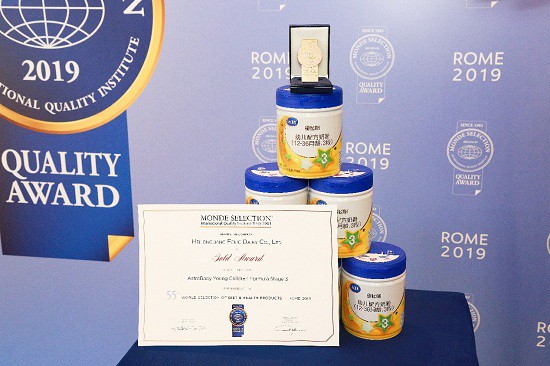 飞鹤连续五年获得世界食品品质评鉴大会金奖，入选世界顶级商学院案例！