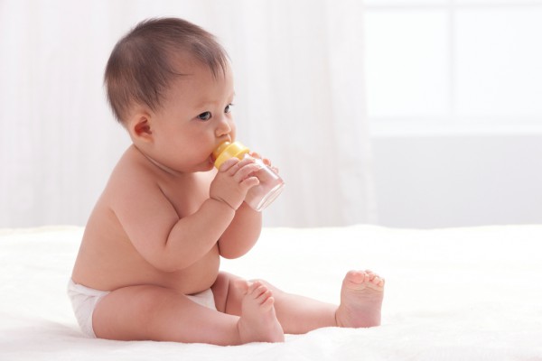小白熊奶粉盒分层密封方便携带 宝宝随时随地乐享美味营养