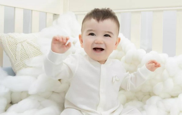 英氏携高品质婴童内衣亮相CKE中国婴童展，创新高端面料深受市场推崇