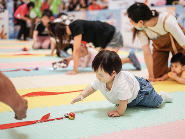 孩子王上海携手A2亮相KFE中国玩博会上海站，带给新妈妈超值福利