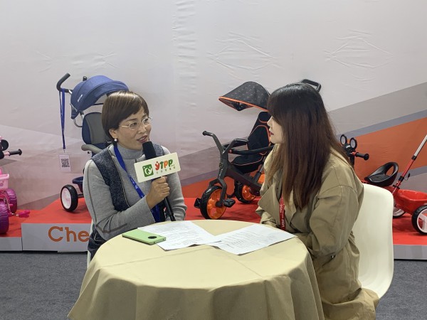 婴童品牌网CTE中国玩具展|祺月集团的孙总：创新，才能赢得市场