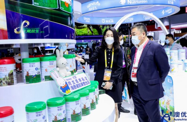悠蓝有机奶粉品牌强势亮相第三届中国国际进口博览会