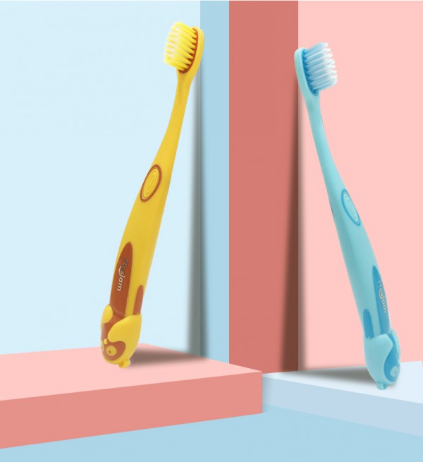 皓齿健儿童软毛护龈牙刷套装    深层清洁·有助于维持牙龈健康