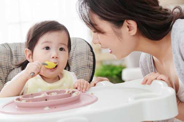宝宝多大才可以吃油  哪些油适合宝宝吃  兰花草有机食用油系列滴滴香醇·有机相伴