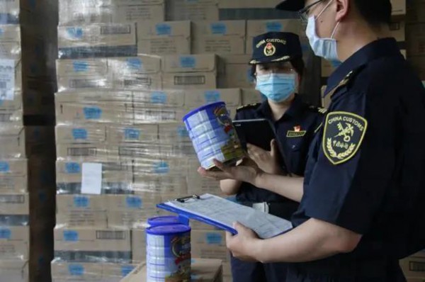 奶粉也有“贴牌”？ 北京海关查获5批次共1209箱、7294罐进口不合格乳粉
