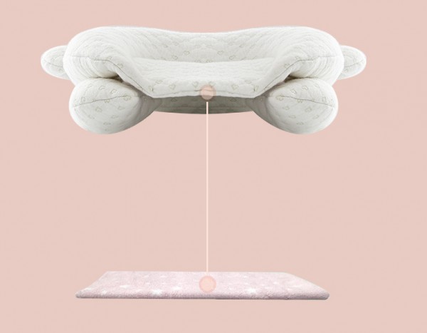 新生儿宝宝可以使用枕头吗  十月结晶婴儿防偏头定型枕适合新生儿宝宝吗