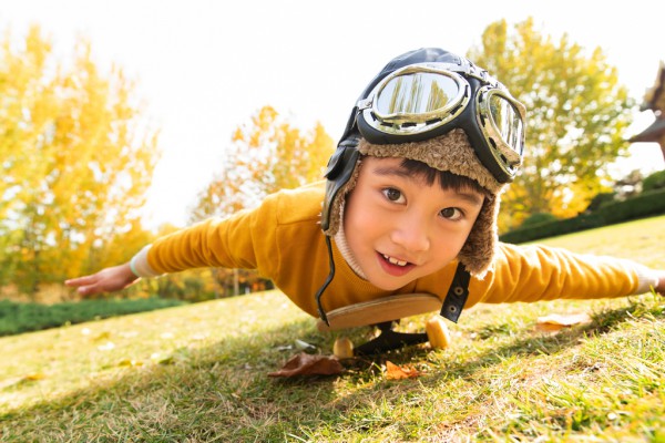 户外出行孩子穿什么好       一贝皇城秋冬男童三合一冲锋衣双重御寒防水亲肤