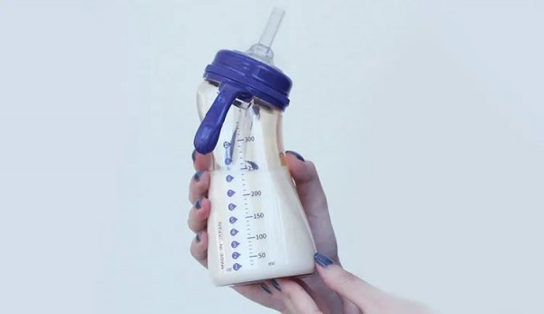 M&M弧形奶瓶怎么样 M&M 330ml大容量吸管杯来了