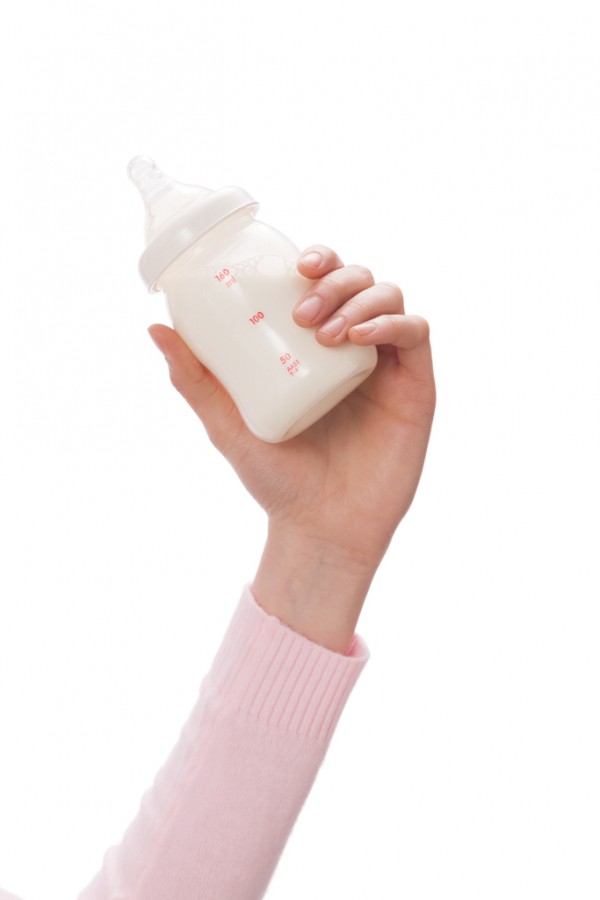 夏季奶粉保存的四大误区   纽贝能素系列奶粉双重充氮包装更防潮