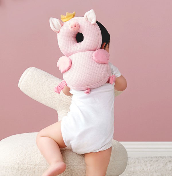 宝宝学步阶段容易摔倒怎么办 可优比宝宝防摔神器护头枕好吗