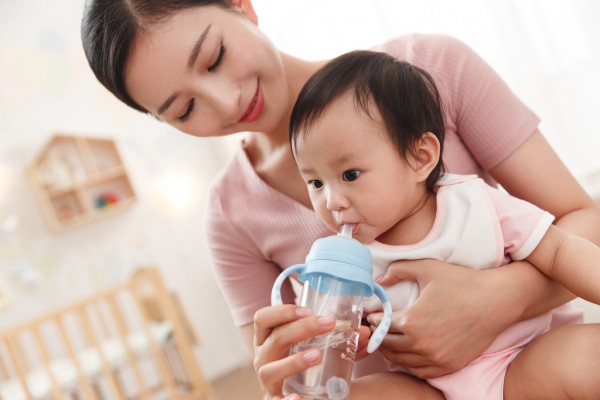 婴幼儿什么时候开始补钙好  素臣D3海藻钙、药食同源多维钙适合多大的宝宝