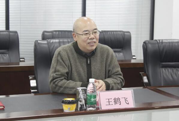 貴州南方乳業(yè)有限公司董事長王黔生一行蒞臨皇氏集團(tuán)參觀交流