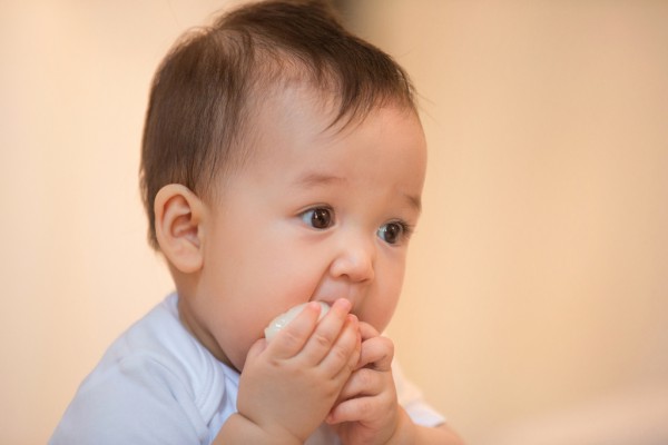 寶寶的牙齦老是有膿怎么辦？