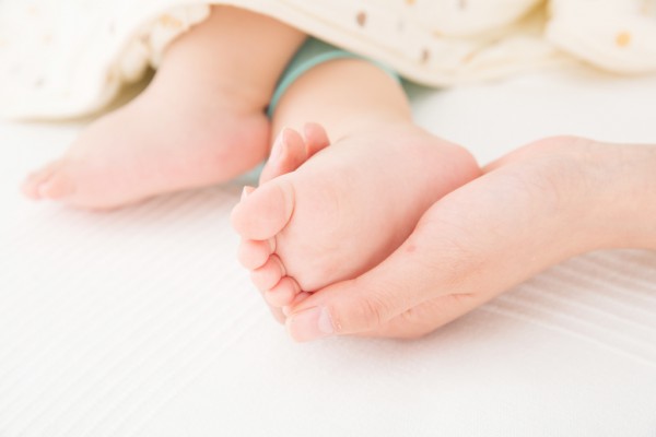 宝宝如何提升抵抗力 仁智滴剂中药温和安全健康