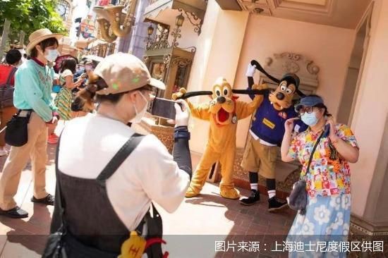 上海迪士尼乐园恢复开园首日门票售罄