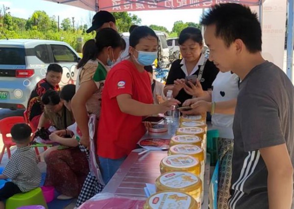 祝賀恒泰貝貝孕嬰童生活館武漢江夏雅居樂店火爆開業(yè)