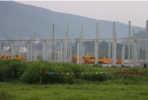 云南大理鹤庆县万头奶牛生态牧场建设项目稳步推进