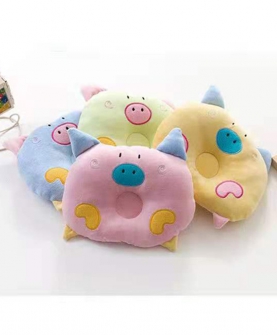 彩色小猪婴儿枕